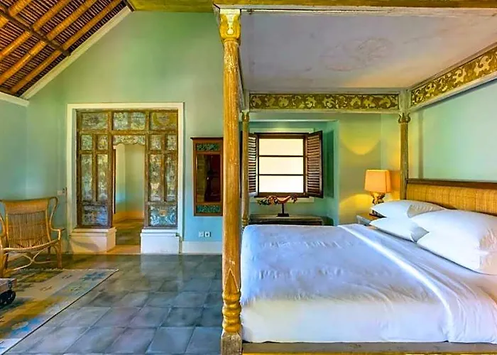 Casugraha 4 Bedroom Private Pool Zn39 *